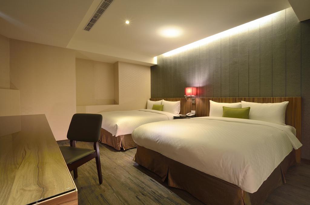 欣欣時尚旅店松山站 Taipei Quarto foto