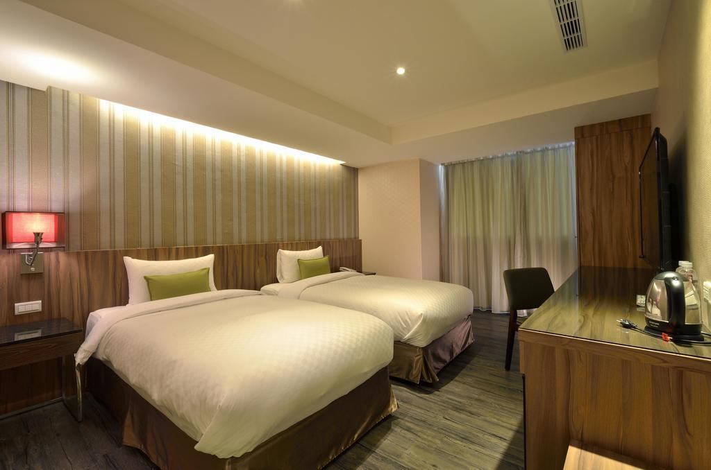 欣欣時尚旅店松山站 Taipei Quarto foto